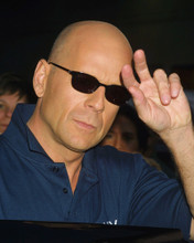 BRUCE WILLIS SMILING WITH SUNGLASSES PRINTS AND POSTERS 250469