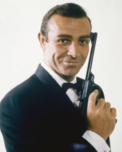 SEAN CONNERY ULTIMATE BOND POSE W GUN PRINTS AND POSTERS 245484