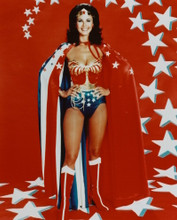 WONDER WOMAN LYNDA CARTER STARS IN BACK PRINTS AND POSTERS 244366