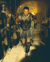 RUSSELL CROWE GLADIATOR CHARGING DRAMATIC PRINTS AND POSTERS 242075