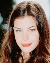 LIV TYLER CLOSE UP PRINTS AND POSTERS 240221