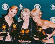 DIXIE CHICKS CANDID AT AWARDS SHOW PRINTS AND POSTERS 238785