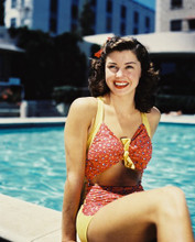 ESTHER WILLIAMS POSING BY POOL PRINTS AND POSTERS 234412