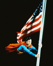 SUPERMAN CHRISTOPHER REEVE HOLDING AMERICAN FLAG PRINTS AND POSTERS 215394