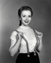 PIPER LAURIE STUDIO PORTRAIT 1950'S WITH BRACES PRINTS AND POSTERS 197231