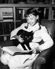 NATALIE WOOD RARE PORTRAIT AS CHILD WITH PIGTAILS HOLDING BLACK CAT PRINTS AND POSTERS 197043