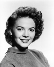 NATALIE WOOD BEAUTIFUL YOUNG HEAD AND SHOULDERS PORTRAIT CIRCA 1955 PRINTS AND POSTERS 196609