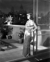 GRETA GARBO STUNNING POSE ON NEW YORK SKYLINE BALCONY PRINTS AND POSTERS 195487