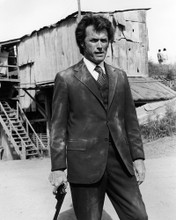 CLINT EASTWOOD DIRTY HARRY MAGNUM AT SIDE DUSTY SUIT ICONIC PRINTS AND POSTERS 195461