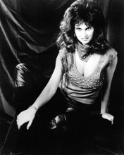 CAROLINE MUNRO BUSTY VAMPISH EARLY 80'S GLAMOUR SHOT PRINTS AND POSTERS 194437
