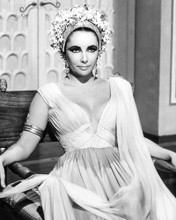 ELIZABETH TAYLOR VAMPISH LOOKING BUSTY REVEALING DRESS STUNNER PRINTS AND POSTERS 194397