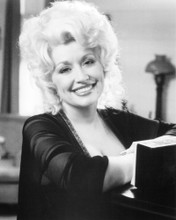 DOLLY PARTON SMILING PORTRAIT PRINTS AND POSTERS 193828
