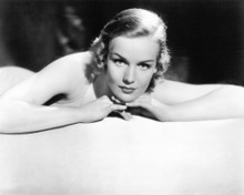 FRANCES FARMER STRIKING POSE ON COUCH PRINTS AND POSTERS 193689