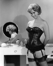CARRY ON CRUISING LIZ FRASER STOCKINGS BUSTY PRINTS AND POSTERS 193494