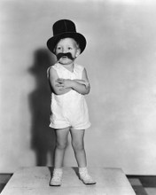 BABY LEROY IN BOWLER HAT PRINTS AND POSTERS 192711