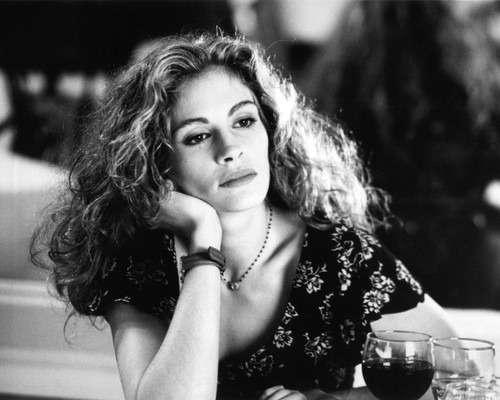 did julia roberts smoke cigarettes Hollywood Stars Encourage Youngsters to Julia Roberts' New TV Show