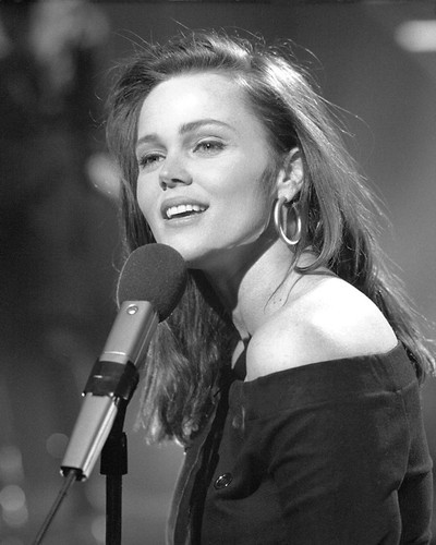 Belinda Carlisle Posters and Photos 191359 Movie Store