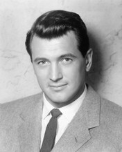 ROCK HUDSON HANDSOME CLASSIC POSE PRINTS AND POSTERS 190927
