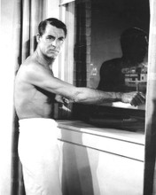 CARY GRANT BARE-CHESTED NORTH BY NW PRINTS AND POSTERS 190151