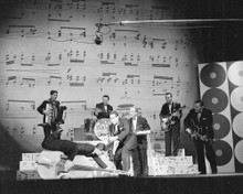 BILL HALEY ON STAGE WITH THE COMETS PRINTS AND POSTERS 188953
