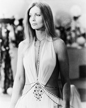SPACE 1999 CATHERINE SCHELL IN SEXY DRESS PRINTS AND POSTERS 18391