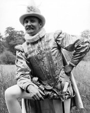 LESLIE PHILLIPS PRINTS AND POSTERS 180079