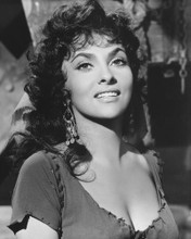 GINA LOLLOBRIGIDA SEXY BUSTY PRINTS AND POSTERS 179773