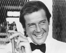 OCTOPUSSY ROGER MOORE SMILING CLOSE UP PRINTS AND POSTERS 177667