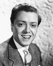 RICHARD ATTENBOROUGH LATE 40'S SMILING PRINTS AND POSTERS 175642