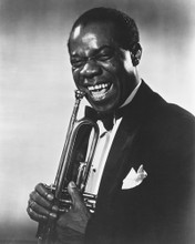 LOUIS ARMSTRONG PLAYING TRUMPET PRINTS AND POSTERS 175637