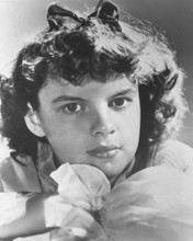 JUDY GARLAND YOUNG TEENAGE POSE PRINTS AND POSTERS 174001