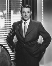 CARY GRANT IN SUIT PORTRAIT PRINTS AND POSTERS 172668