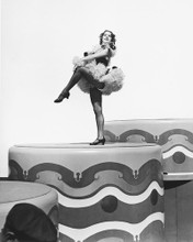 ELEANOR POWELL ON GIANT STEP DANCING PRINTS AND POSTERS 172108