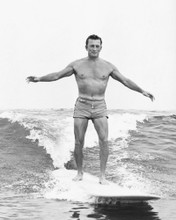 KIRK DOUGLAS BARECHESTED WATER SKIING PRINTS AND POSTERS 171763