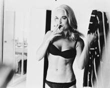 SHIRLEY EATON PRINTS AND POSTERS 170239