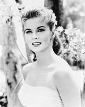 ANN-MARGRET NICE SMILING POSE PRINTS AND POSTERS 167788