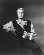 LAURENCE OLIVIER HAMLET PRINTS AND POSTERS 165134
