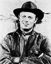 RICHARD WIDMARK IN WESTERN CLOTHING PRINTS AND POSTERS 15286