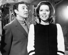 PETER WYNGARDE DIANA RIGG THE AVENGERS PRINTS AND POSTERS 196644