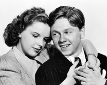 JUDY GARLAND EMBRACING MICKEY ROONEY LOVE FINDS ANDY HARDY PRINTS AND POSTERS 196514