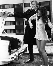 GET CARTER MICHAEL CAINE PUTS MOFFAT IN CAR PRINTS AND POSTERS 174635
