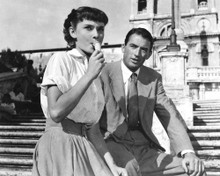 ROMAN HOLIDAY PECK & HEPBURN ON STEPS PRINTS AND POSTERS 186510