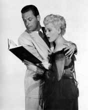 WILLIAM HOLDEN, JUDY HOLLIDAY BORN YESTERDAY LOOKING AT BOOK PRINTS AND POSTERS 195162