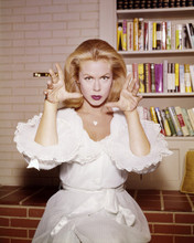 ELIZABETH MONTGOMERY PRINTS AND POSTERS 290080
