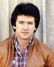PATRICK DUFFY BROWN LEATHER JACKET DALLAS STAR CANDID CIRCA 1980 PRINTS AND POSTERS 290451