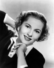 JOAN FONTAINE BEAUTIFUL STUDIO SMILING PUBLICITY POSE 1940'S PRINTS AND POSTERS 199114