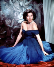 AVA GARDNER STUNNING BUSTY GLAMOUR FASHION POSE BLUE DRESS PRINTS AND POSTERS 290928