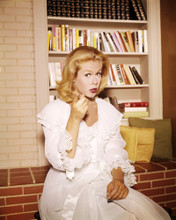 ELIZABETH MONTGOMERY PRINTS AND POSTERS 290874