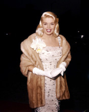 DIANA DORS RARE CANDID IN HOLLYWOOD WITH FUR COAT 1950'S PRINTS AND POSTERS 290890