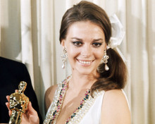NATALIE WOOD BEAUTIFUL SMILING HOLDING OSCAR ACADEMY AWARDS STATUE PRINTS AND POSTERS 291081